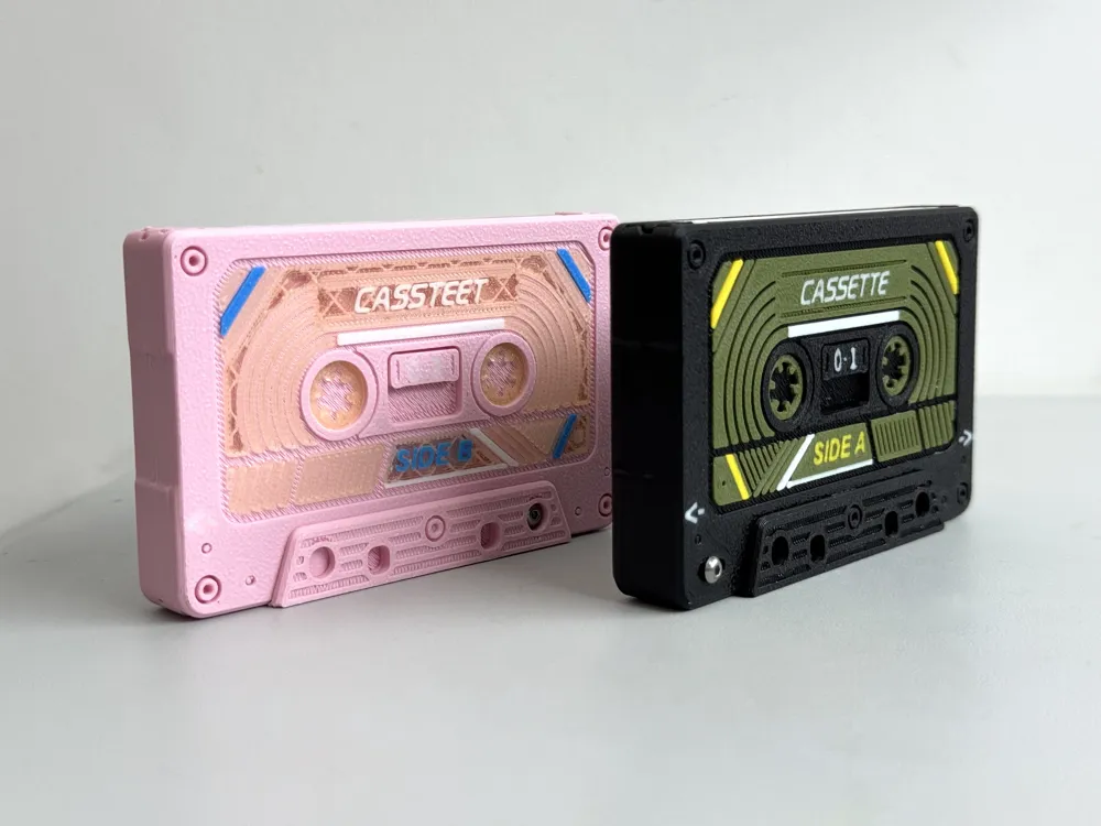Retro tape pop-up card holder, photo 4 of 5 - Holders & Caddies, credit card