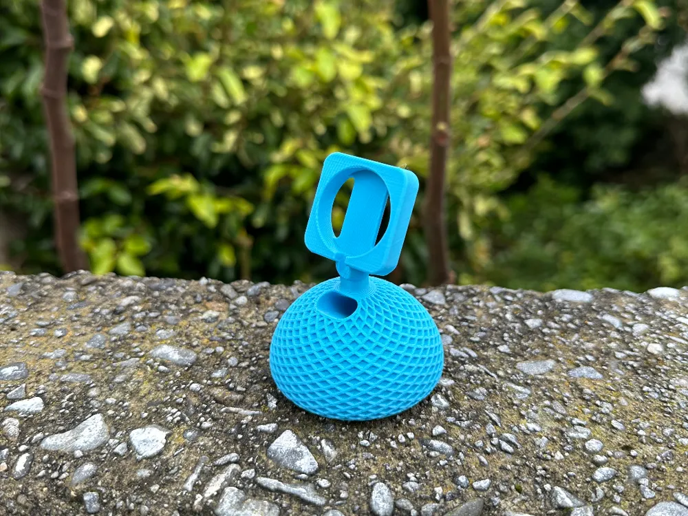 Retro Samsung Galaxy charger stand