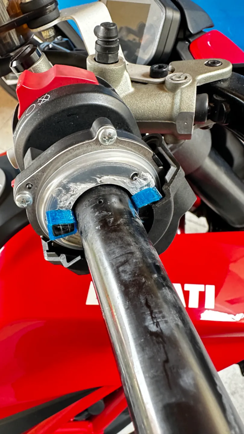 Ride by wire - throttle spacers DUCATI -TRIUMPH, photo 3 of 4 - Ride by wire - throttle spacers DUCATI -TRIUMPH Car & Vehicle