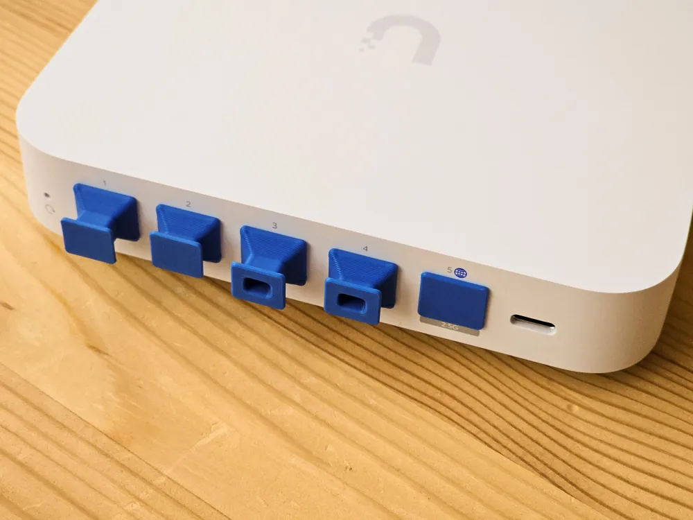 RJ45 Ethernet Port Cap Long, Short, Flat Version, photo 3 of 4 - RJ45 Ethernet Port Cap Long, Short, Flat Version Mobile & Device Accessories