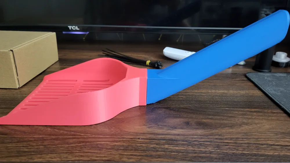 Robust Scoop, another view - Litter Box Accessories, cat