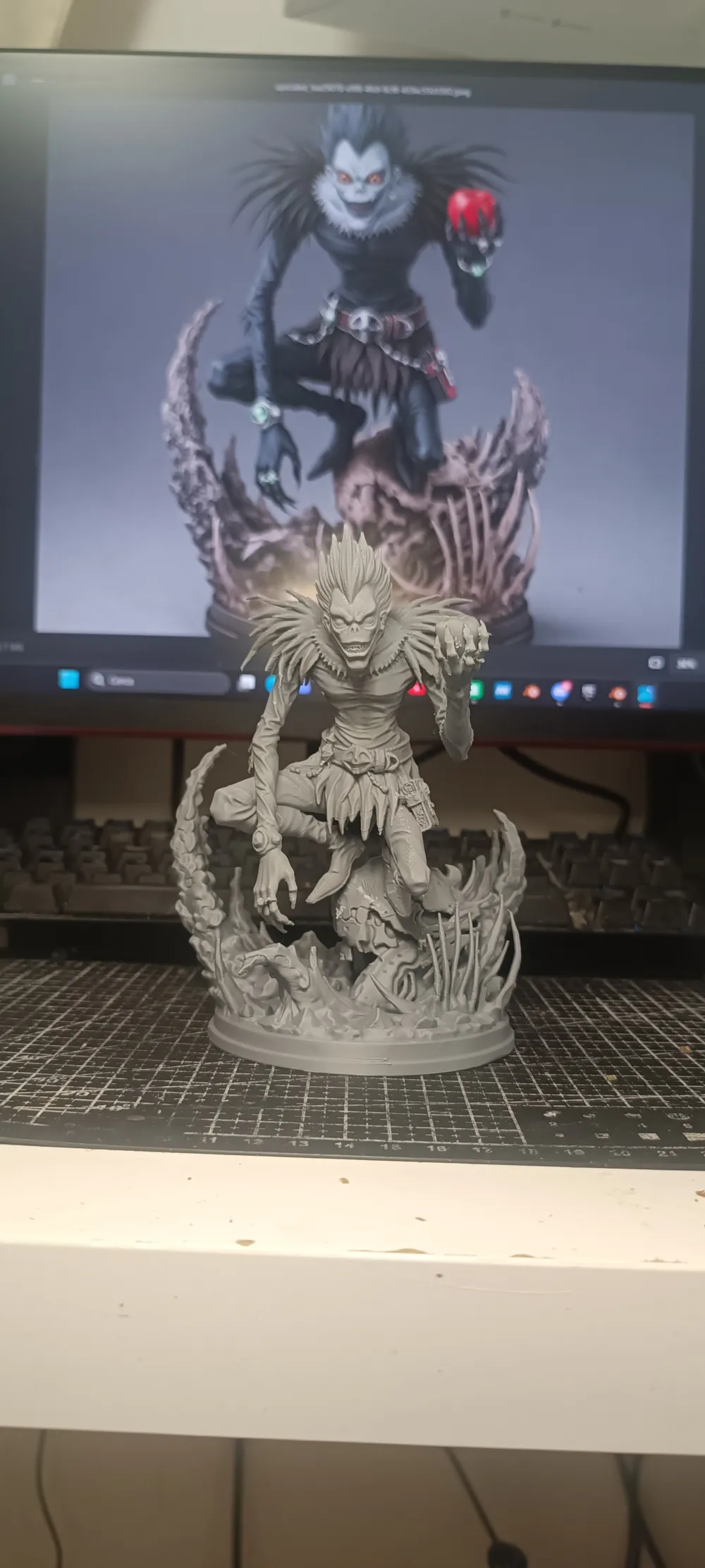 Ryuk Death Note, photo 2 of 4 - Ryuk Death Note Art
