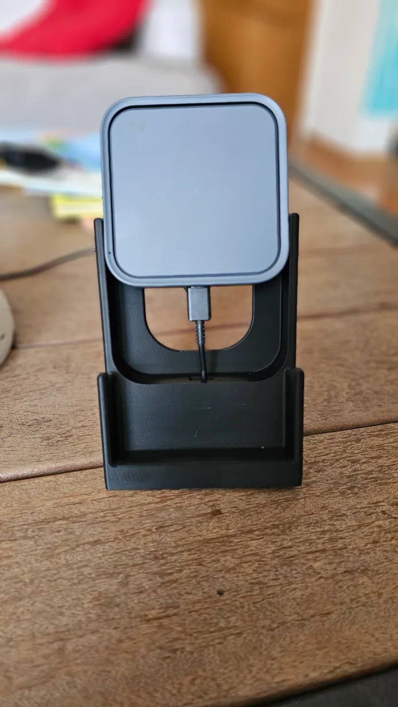 S23 S24 S25 ultra Wireless stand, photo 3 of 4 - S23 S24 S25 ultra Wireless stand Household