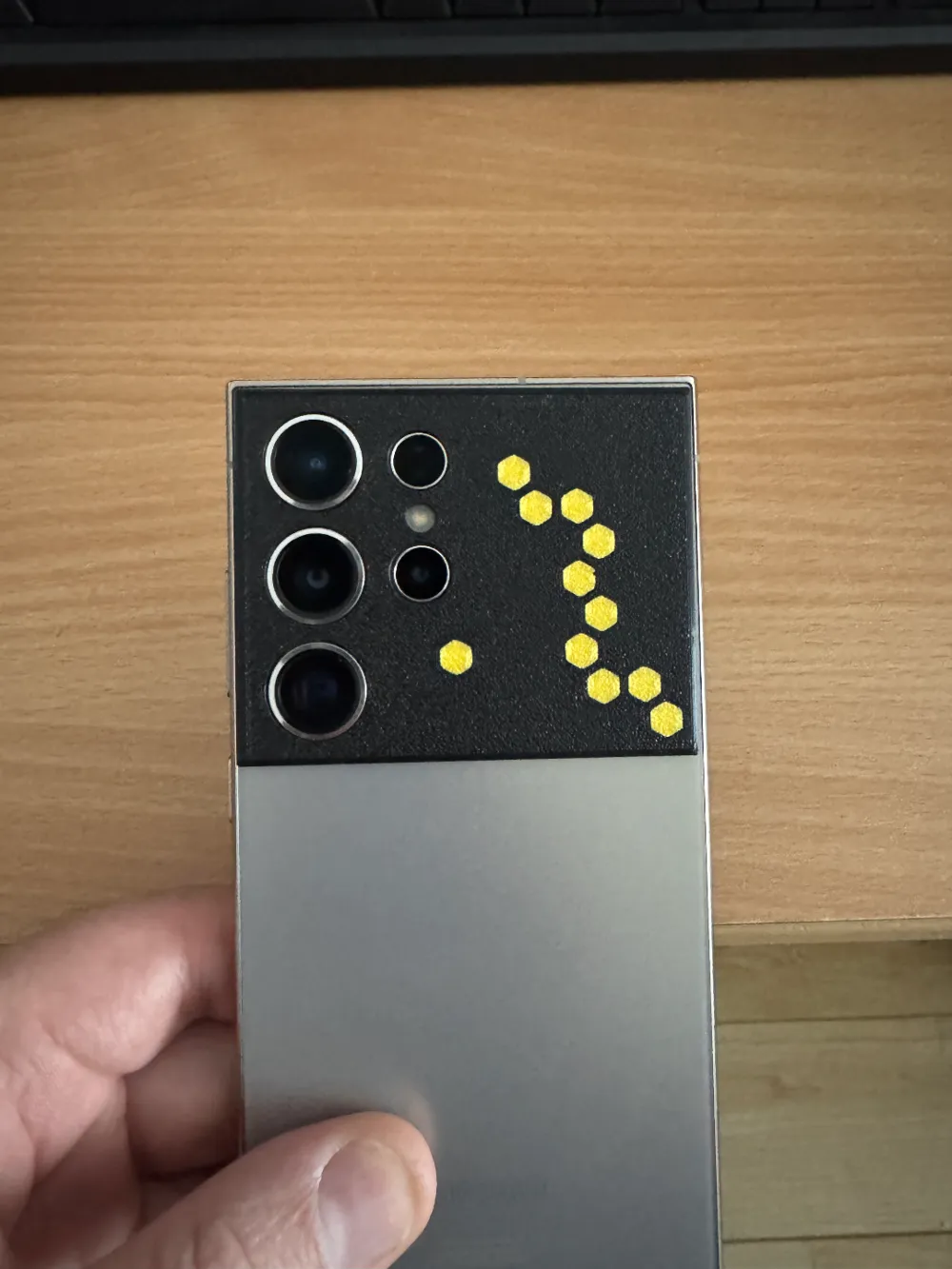 S24 ultra Honeycomb camera protector - wobble fix, photo 2 of 4 - S24 ultra Honeycomb camera protector - wobble fix Hobby & DIY