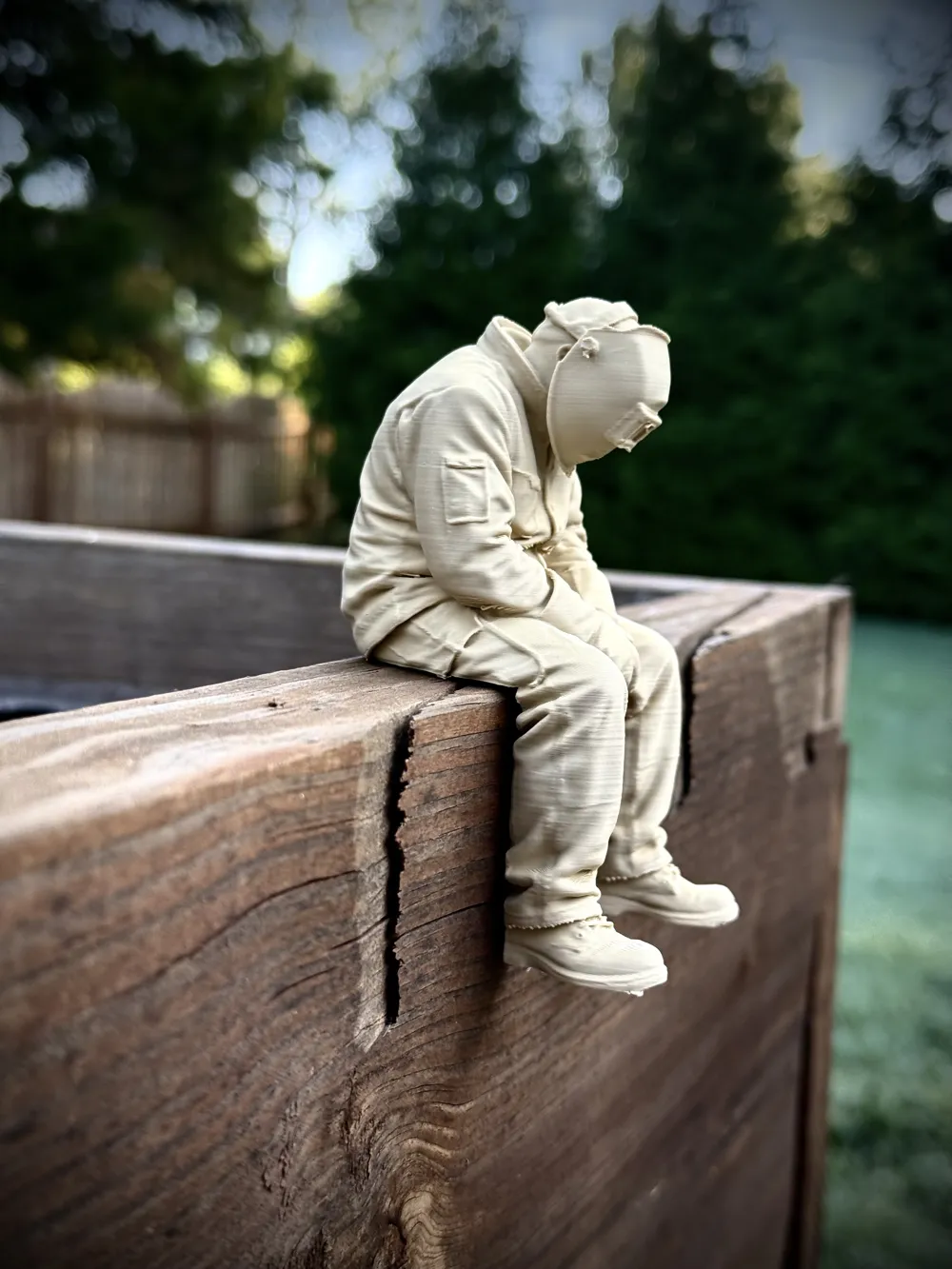 Sad Welder Edge Sitter Desk Figurine, photo 2 of 4 - Statues & Statuettes, sad welder figurine