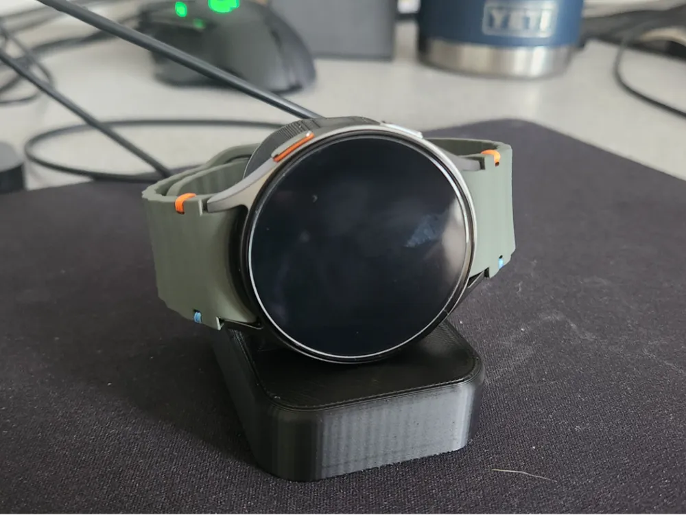 Samsung Galaxy Watch 7 Stand for Charger, photo 4 of 4 - Samsung Galaxy Watch 7 Stand for Charger Mobile & Device Accessories
