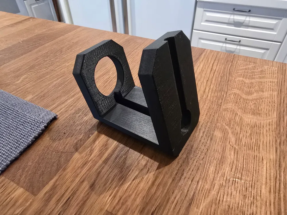 Samsung Galaxy Watch4 Charging Dock, photo 3 of 4 - Samsung Galaxy Watch4 Charging Dock Hobby & DIY