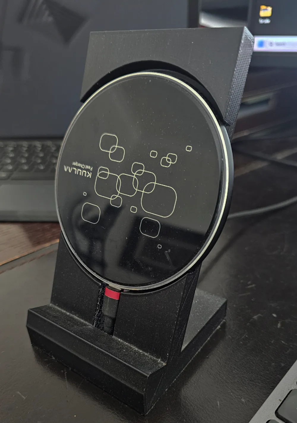 Samsung S22 S23 phone stand with charging pad allowance