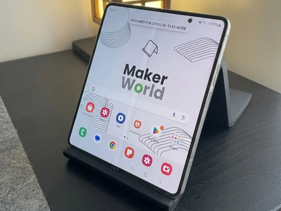 Samsung Z Fold 8 / Ultra Minimalist Desktop Stand - Racks & Stands, in stock in India