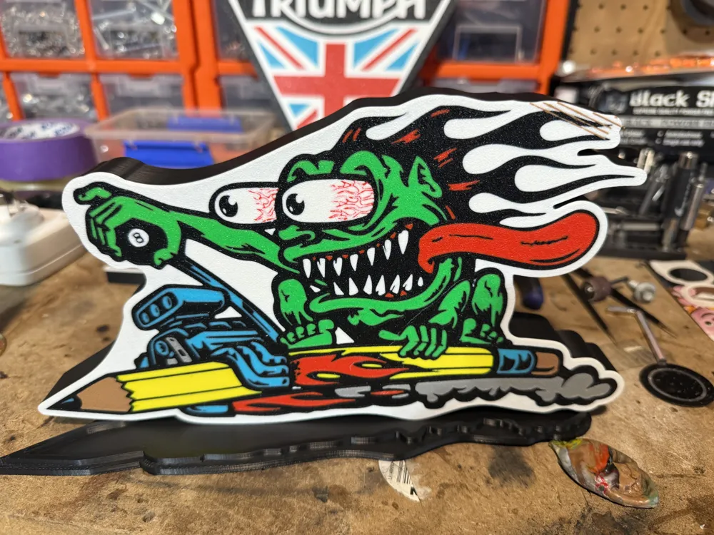 Santa Cruz pencil car