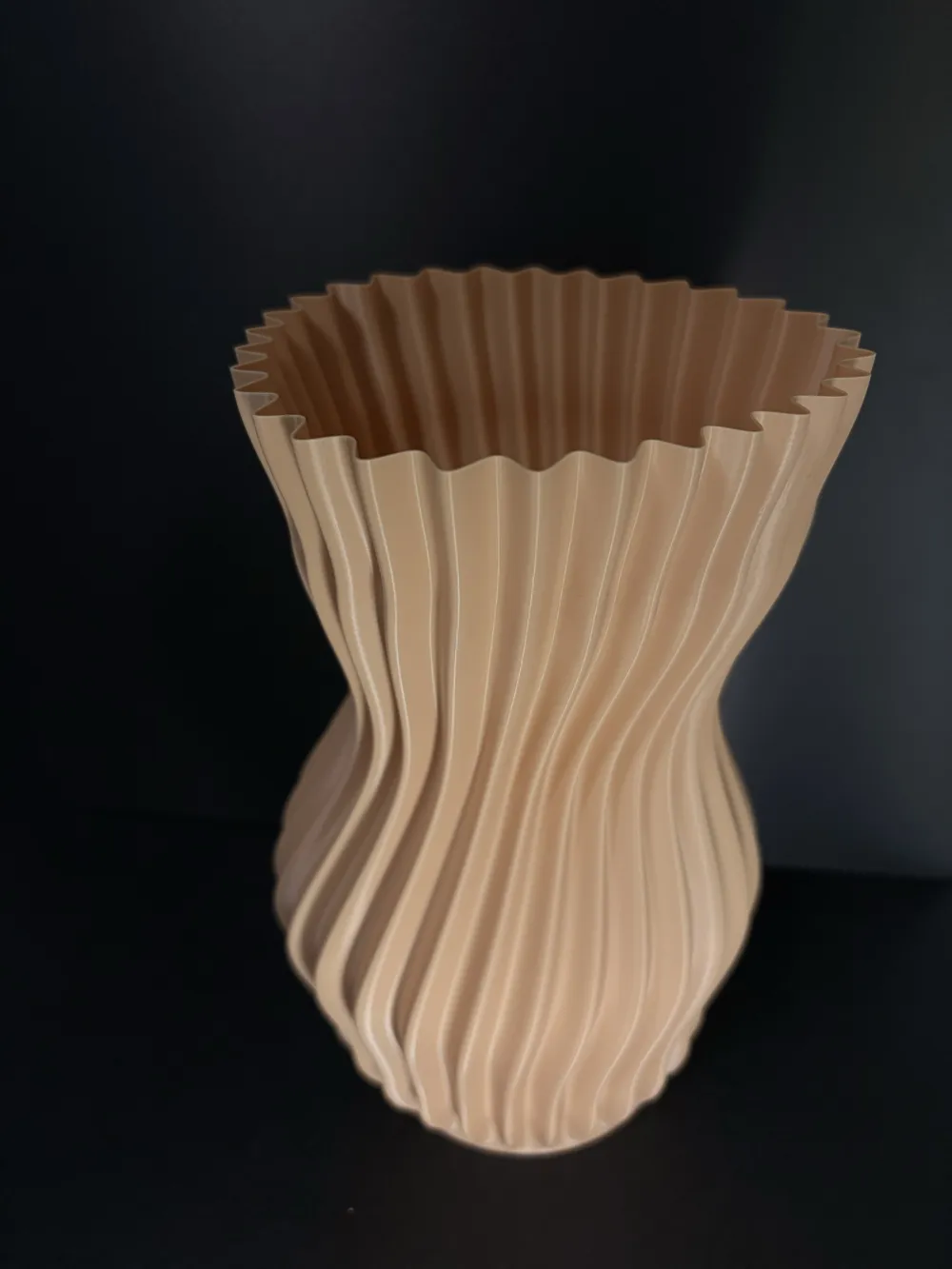 Scandinavian Designer Spiral Vase, Dune 220, photo 3 of 4 - Scandinavian Designer Spiral Vase, Dune 220 Home Decor Items