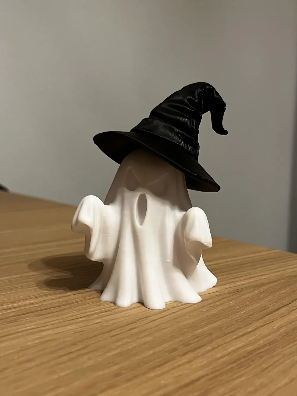 Scary Ghost with Hat or without, photo 2 of 4 - Scary Ghost with Hat or without Household