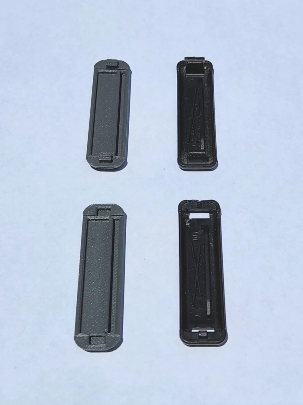 Seatbelt Buckle Clip - BMW Part 72-11-8-469-012, photo 2 of 4 - Vent Clips & Air Fresheners, 72-11-0-360-307