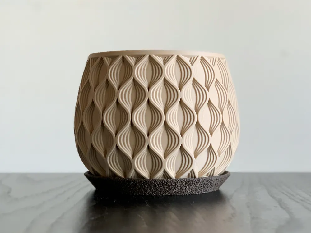 Sena Planter, photo 3 of 4 - Geometric & Modern Planters, flower pot