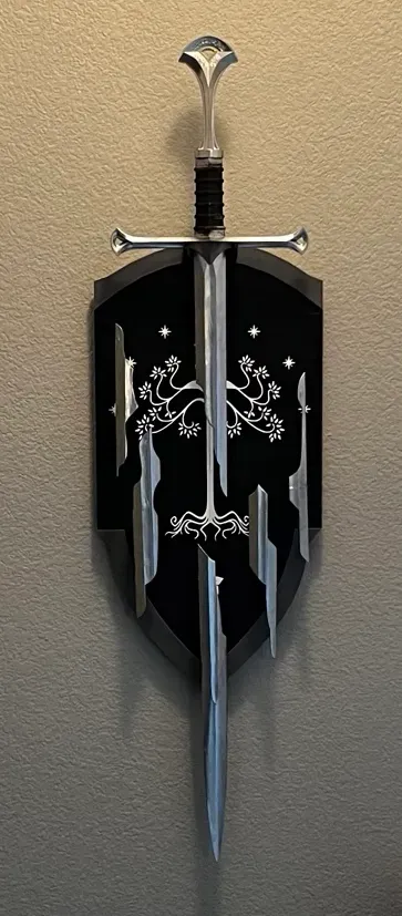 Shield of Gondor - Lord of the Rings - 1 by 2 ft, photo 4 of 4 - Shield of Gondor - Lord of the Rings - 1 by 2 ft Props & Cosplays