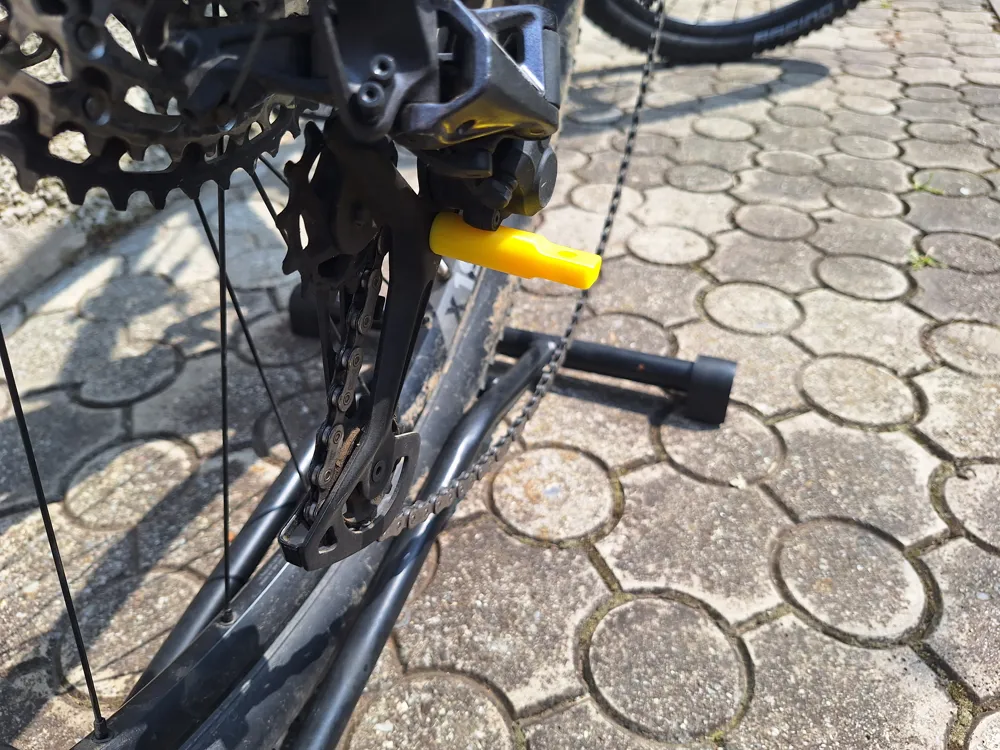 Shimano cage lock tool, photo 3 of 4 - Shimano cage lock tool Hobby & DIY