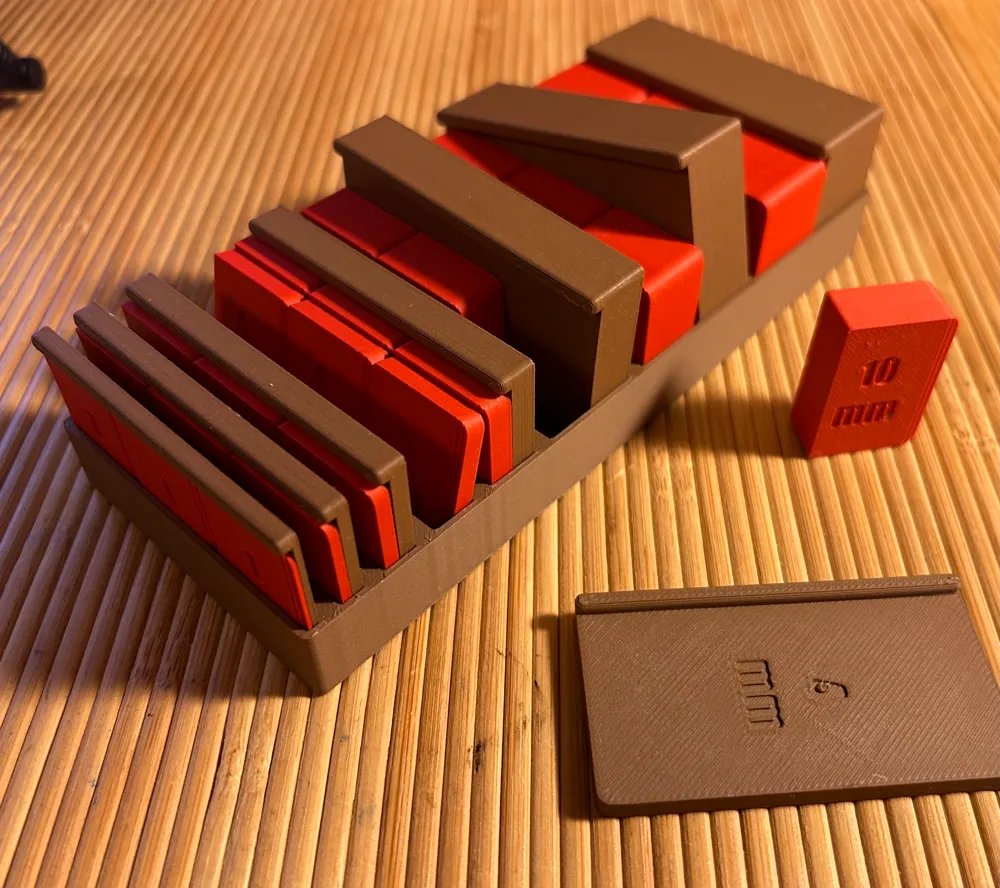 Shims / Gauge blocks - Box included. Sizes: [1, 2, 3, 4, 5, 10, 15, 20] mm