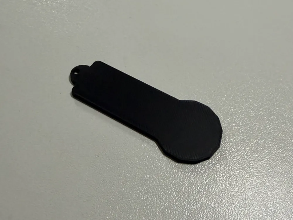 Shopping Trolley Chip Keychain, photo 2 of 3 - Shopping Trolley Chip Keychain Tools