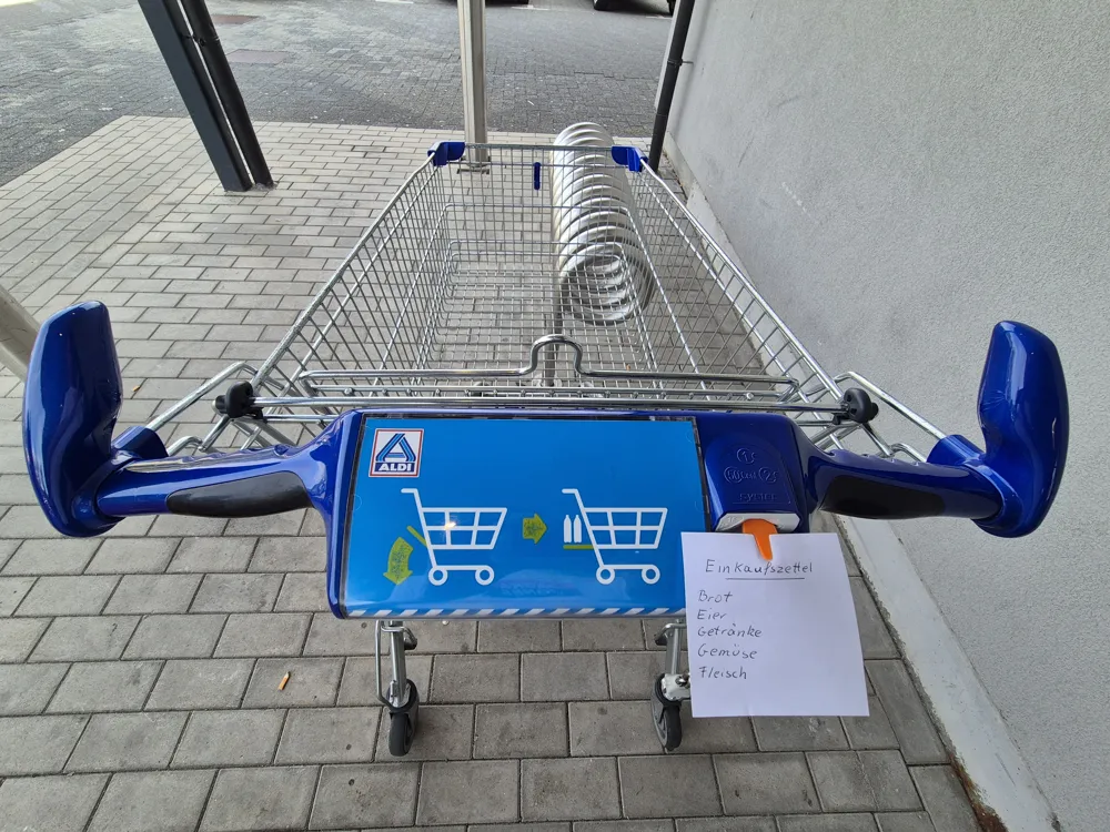 Shopping cart chip with note holder, photo 4 of 5 - Pen Stands & Pencil Holders, 1euro