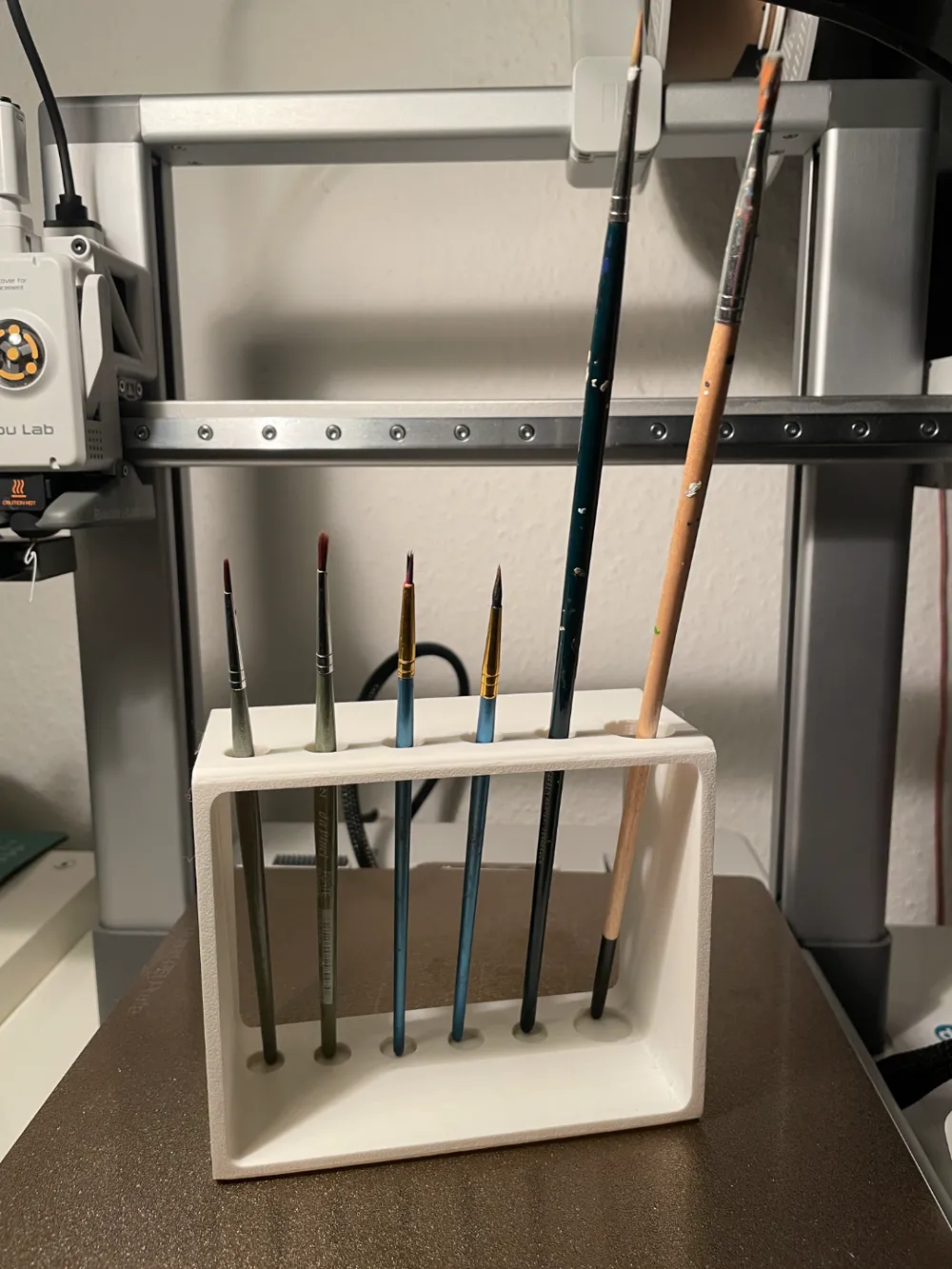 Simple Brushstand, photo 4 of 4 - Simple Brushstand Hobby & DIY