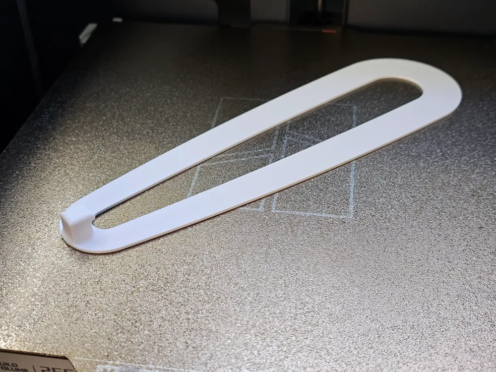 Simple Cat Door Stopper for Air Circulation, photo 2 of 4 - Simple Cat Door Stopper for Air Circulation Pets