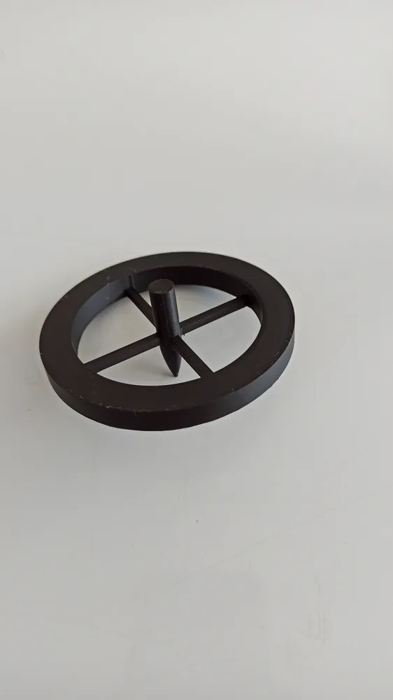 Simple Spinning Top, photo 4 of 5 - Spinning Tops & Classic Toys, Toy