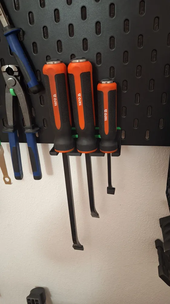 Skadis Crowbar / Prybar holder t-clip, photo 4 of 4 - Skadis Crowbar / Prybar holder t-clip Tools