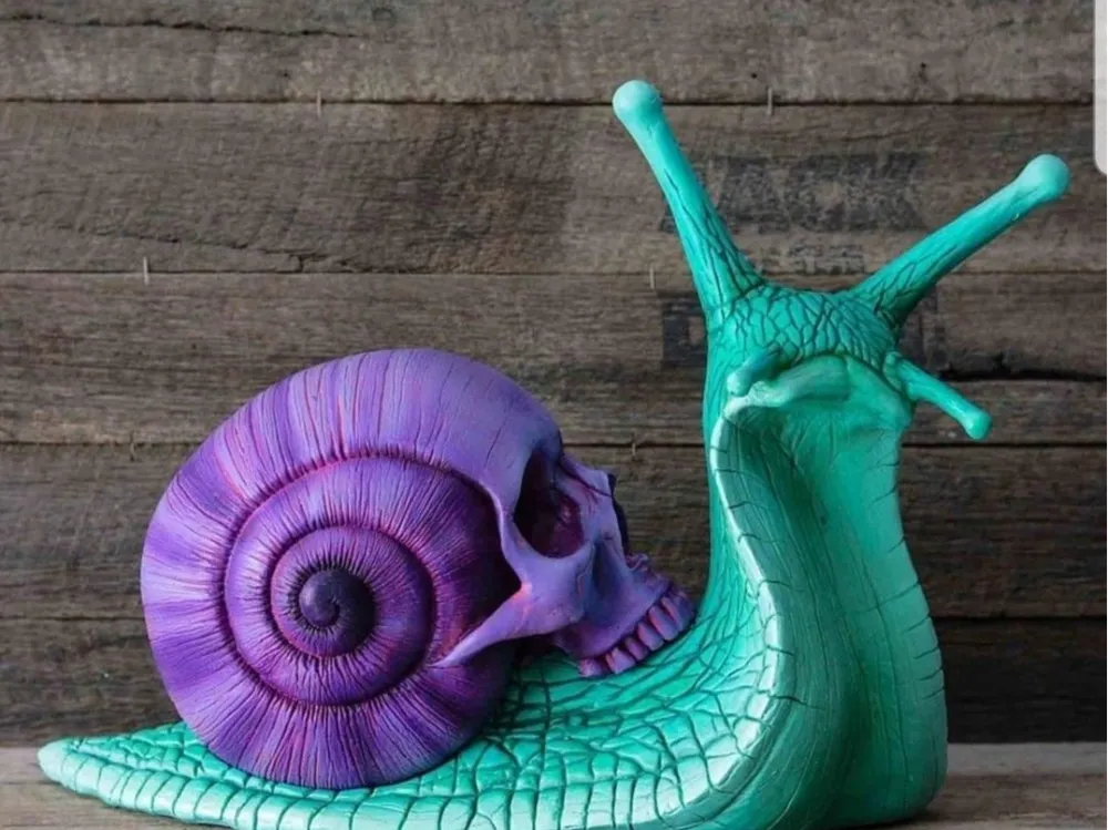 Skull Snail / Caracol Calavera - Dark Fantasy, photo 3 of 4 - Skull Snail / Caracol Calavera - Dark Fantasy Art