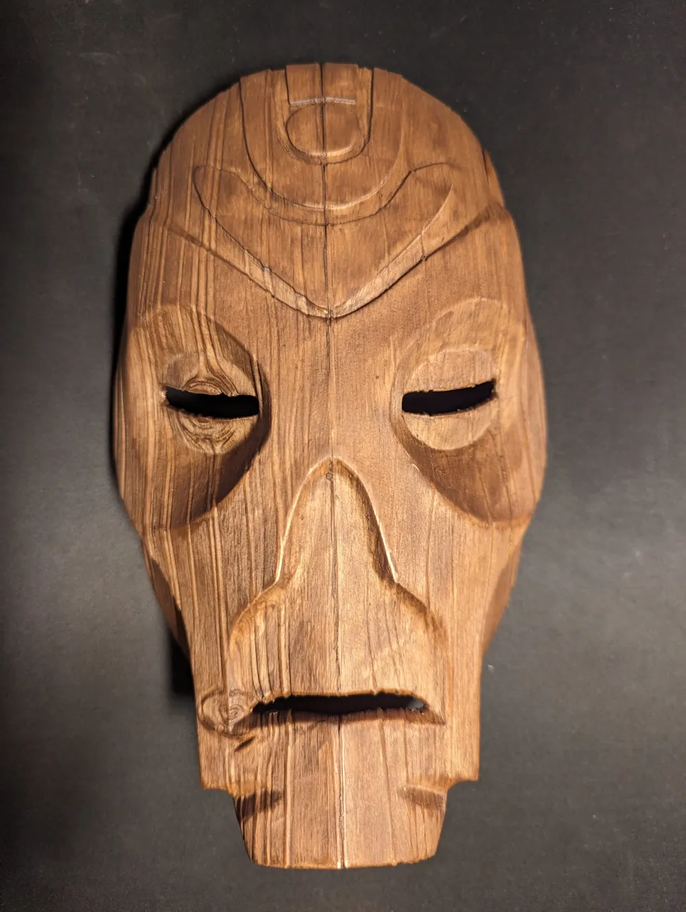 Skyrim Dragon Priest Wooden Mask, photo 3 of 4 - Skyrim Dragon Priest Wooden Mask Props & Cosplay