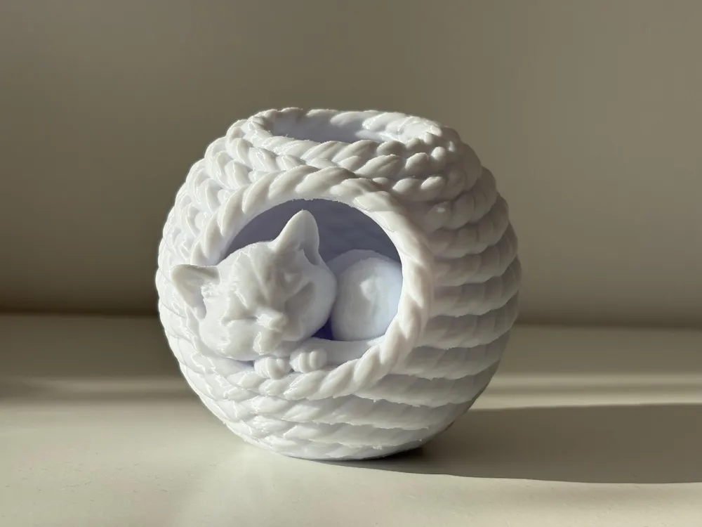 Sleeping Cat Yarn Bowl Pen Holder, photo 3 of 4 - Sleeping Cat Yarn Bowl Pen Holder Desk & Office