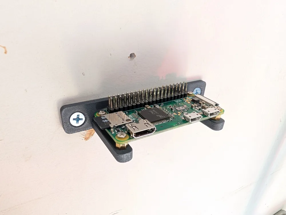 Slim Raspberry Pi Wall Mount (RPi 2-5, Zero), photo 2 of 4 - Slim Raspberry Pi Wall Mount (RPi 2-5, Zero) Tools