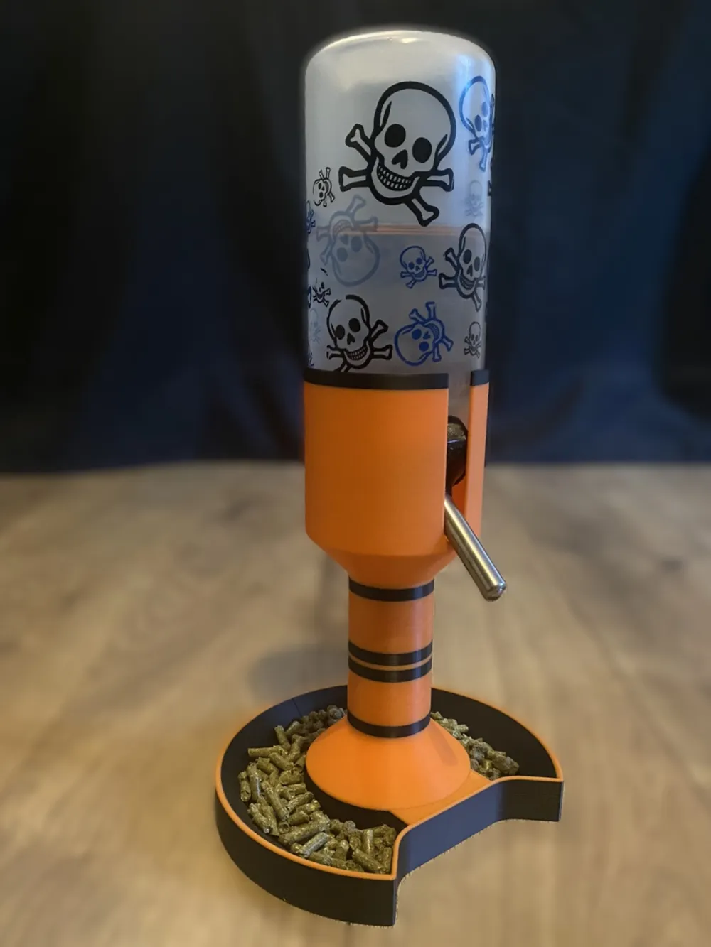 Small Pet Free Stand Bottle Holder