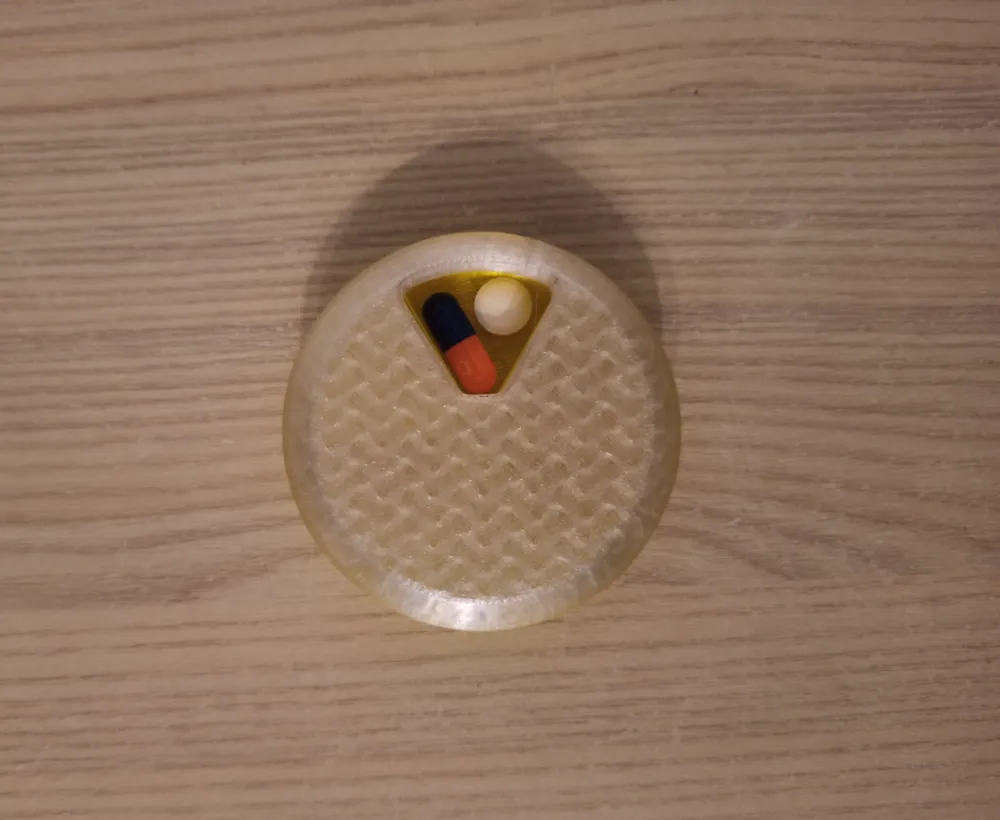 Small round pill box - Home Accents, in stock in India