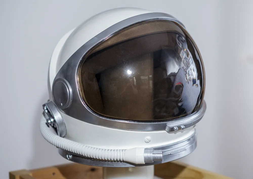 Space Helmet, photo 4 of 4 - Space Helmet Props & Cosplay