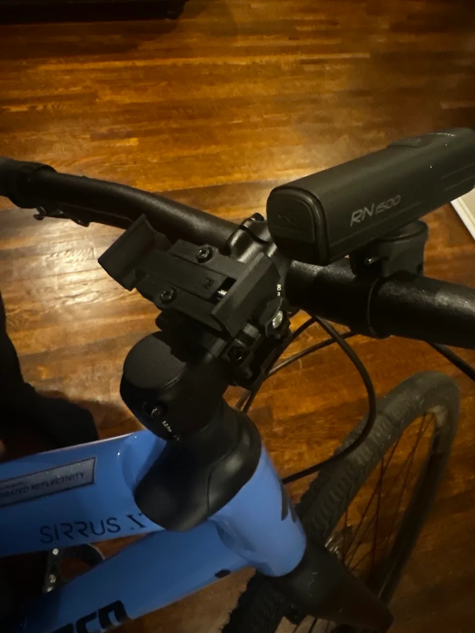 Specialized Sirrus phone mount - all parts, photo 2 of 4 - Specialized Sirrus phone mount - all parts Hobby & DIY