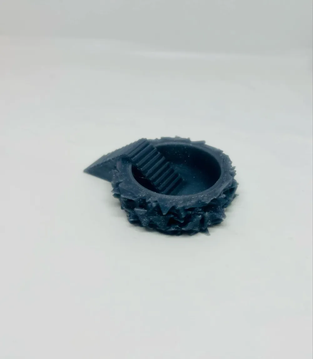 Spiky feeding bowl with stairs for isopods & bugs, photo 4 of 4 - Spiky feeding bowl with stairs for isopods & bugs Pets
