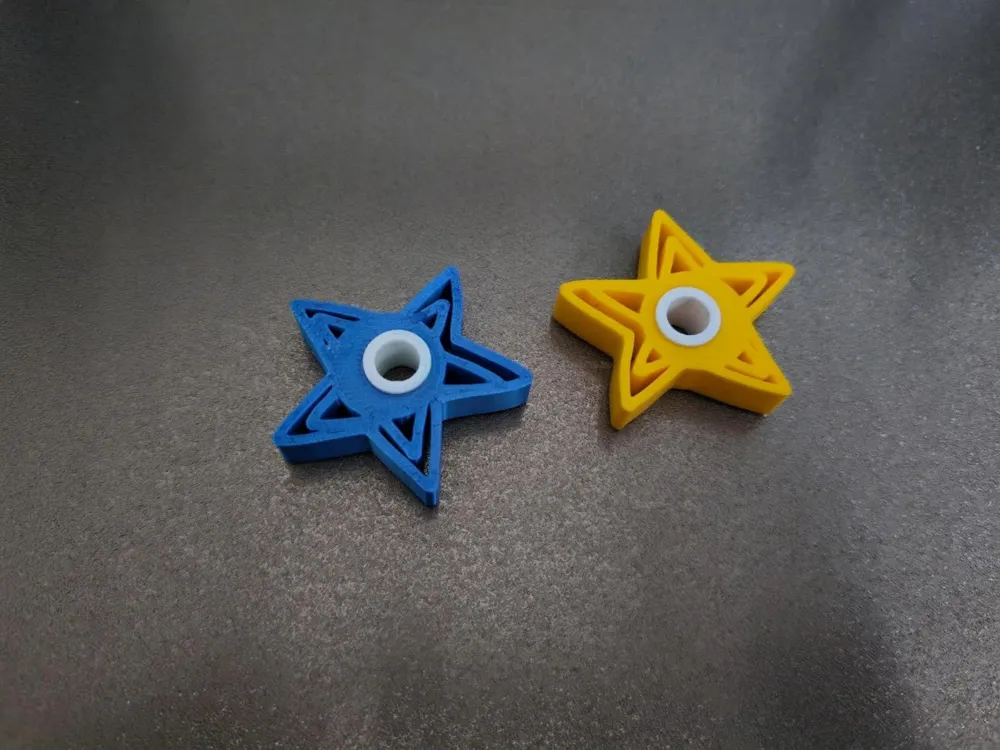 Spinning Star Pencil Topper (Fidget Toy), photo 3 of 4 - Spinning Star Pencil Topper (Fidget Toy) Fidget & Sensory Toys