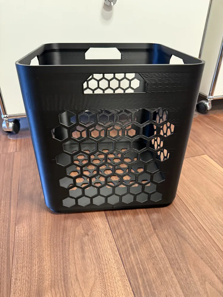 Stackable XXL Laundry Basket with Lid, photo 2 of 4 - Stackable XXL Laundry Basket with Lid Household