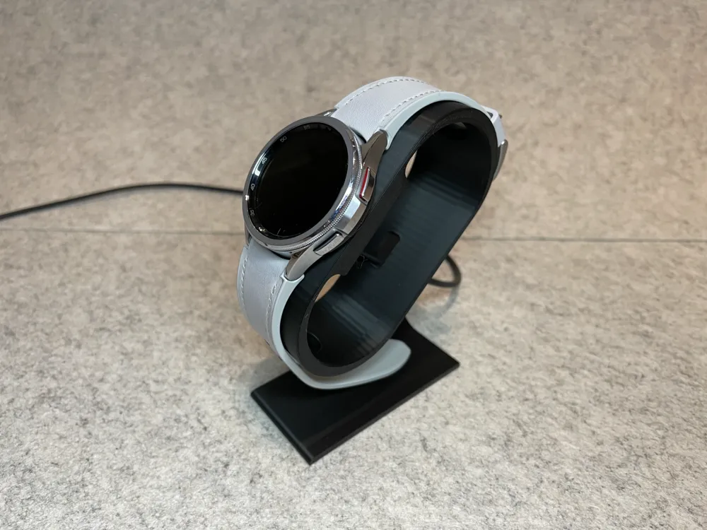 Stand for Samsung Galaxy Watch 5 with charger, photo 3 of 4 - Stand for Samsung Galaxy Watch 5 with charger Household