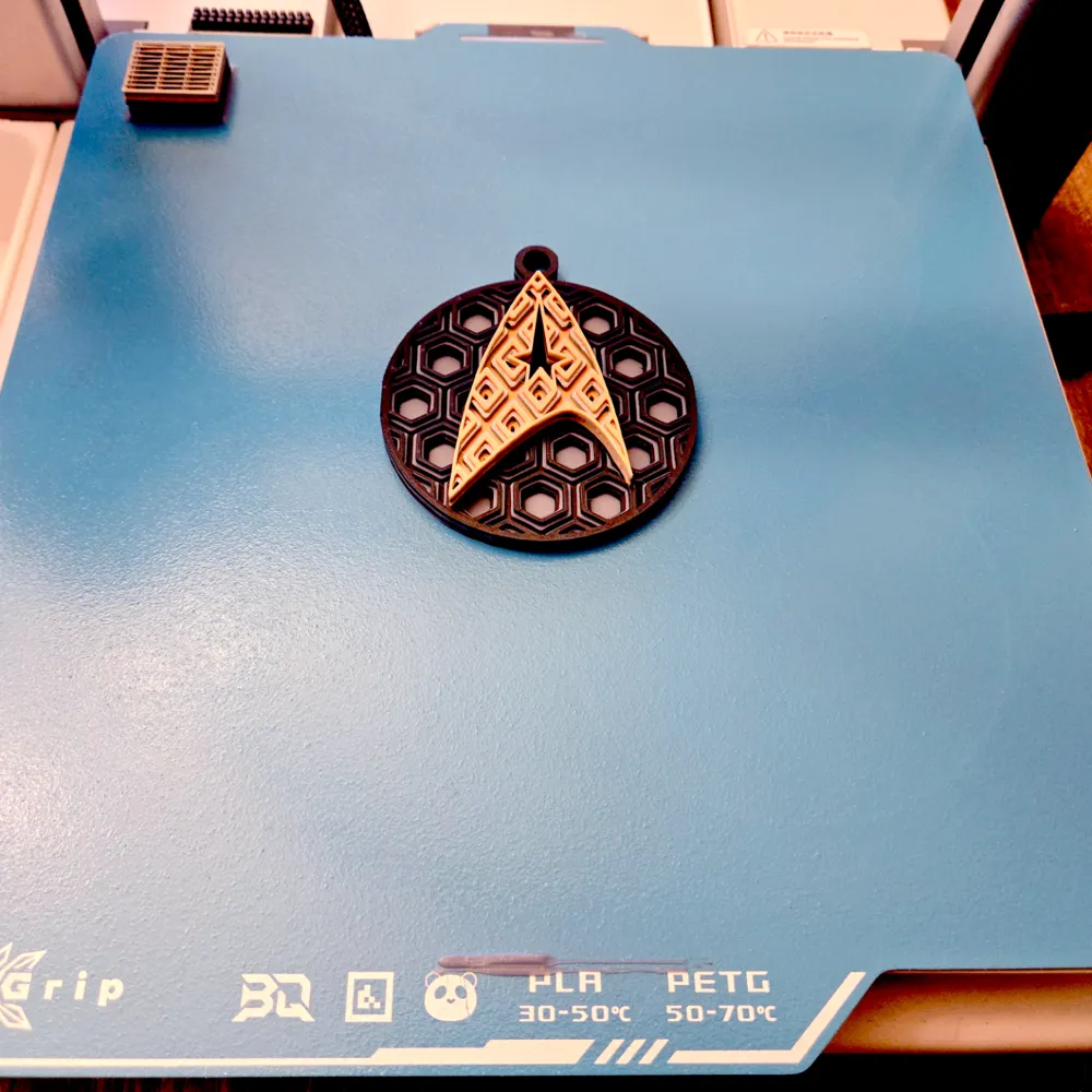 Star Trek TOS Command Mosaic Holiday Ornament, photo 2 of 4 - Pixel Art & Mosaics, kirk
