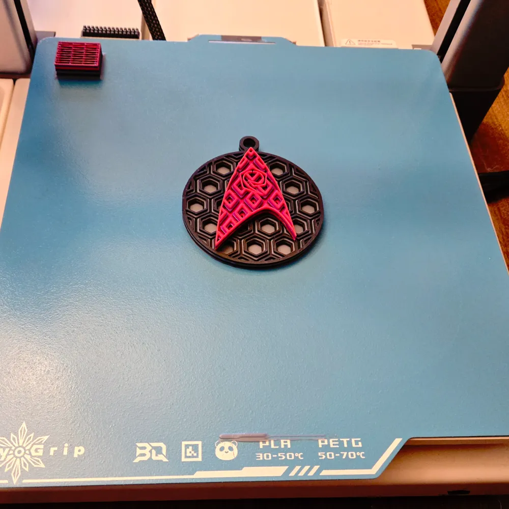 Star Trek TOS Ops Mosaic Holiday Ornament, photo 2 of 4 - Pixel Art & Mosaics, kirk
