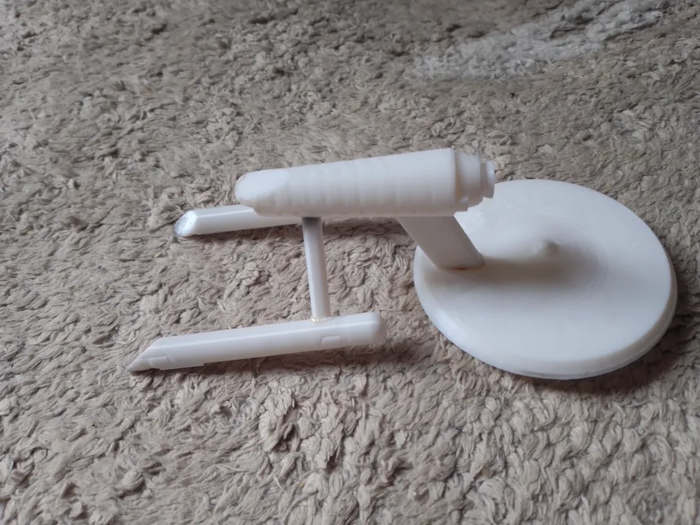 Star Trek USS Enterprise NCC 1701, photo 3 of 4 - Sci-fi & Movie Figures, ncc1701
