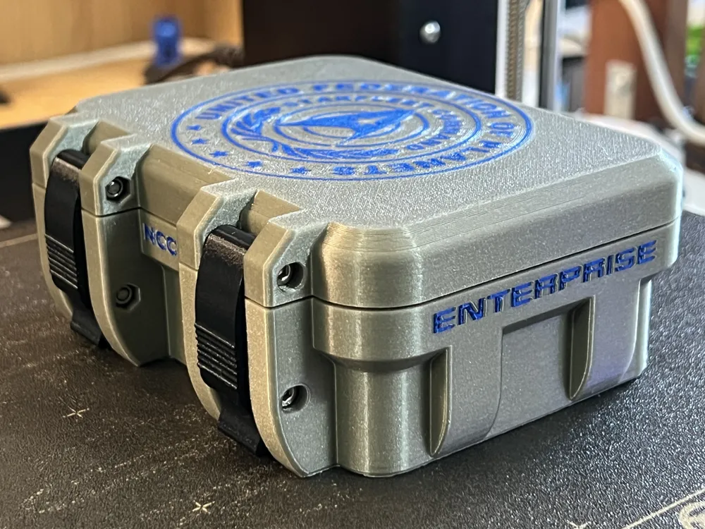 Star Trek Utility Space Case, photo 3 of 4 - Sci-fi & Movie Figures, startrekenterprise