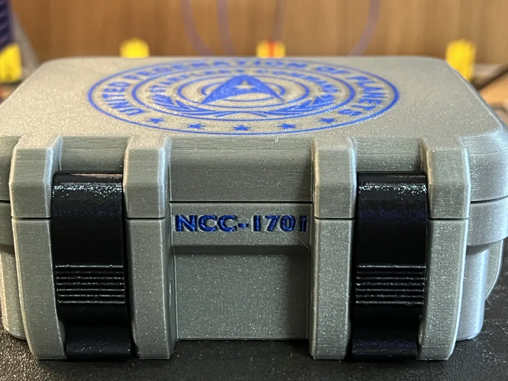 Star Trek Utility Space Case, photo 4 of 4 - Sci-fi & Movie Figures, penguinutilitycase