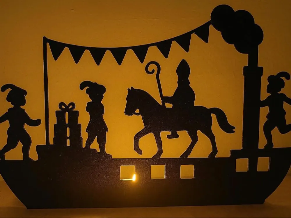 Stoomboot Silhouette, photo 2 of 3 - Stoomboot Silhouette Household