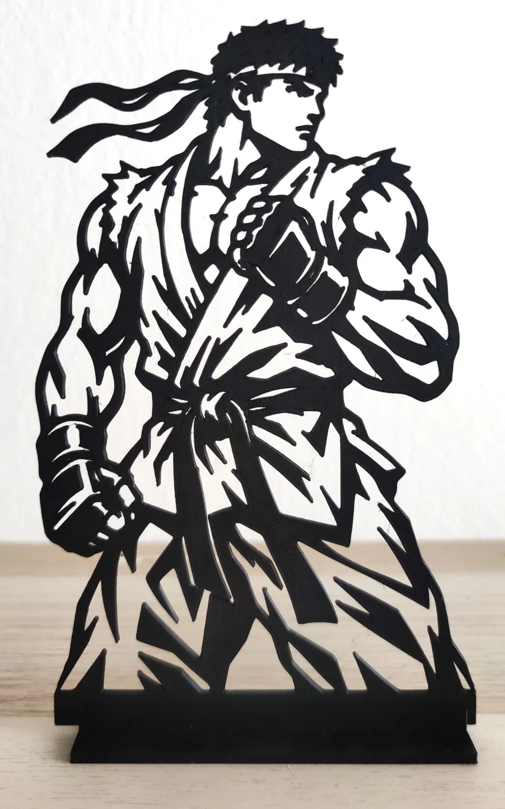 Street Fighter - Ryu Desk Decoration, photo 2 of 4 - Street Fighter - Ryu Desk Decoration Desk & Office