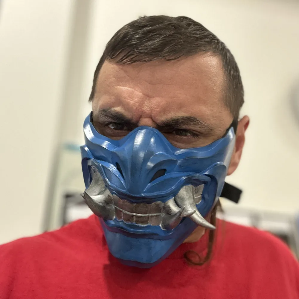 Sub Zero mask from MK11 - Grand Master Icy mask, photo 3 of 4 - Sub Zero mask from MK11 - Grand Master Icy mask Props & Cosplay