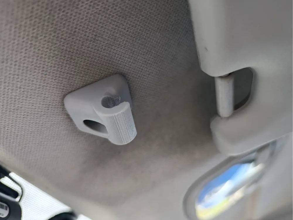 Sun visor clip - Hyundai i20 2009 - UPDATED!