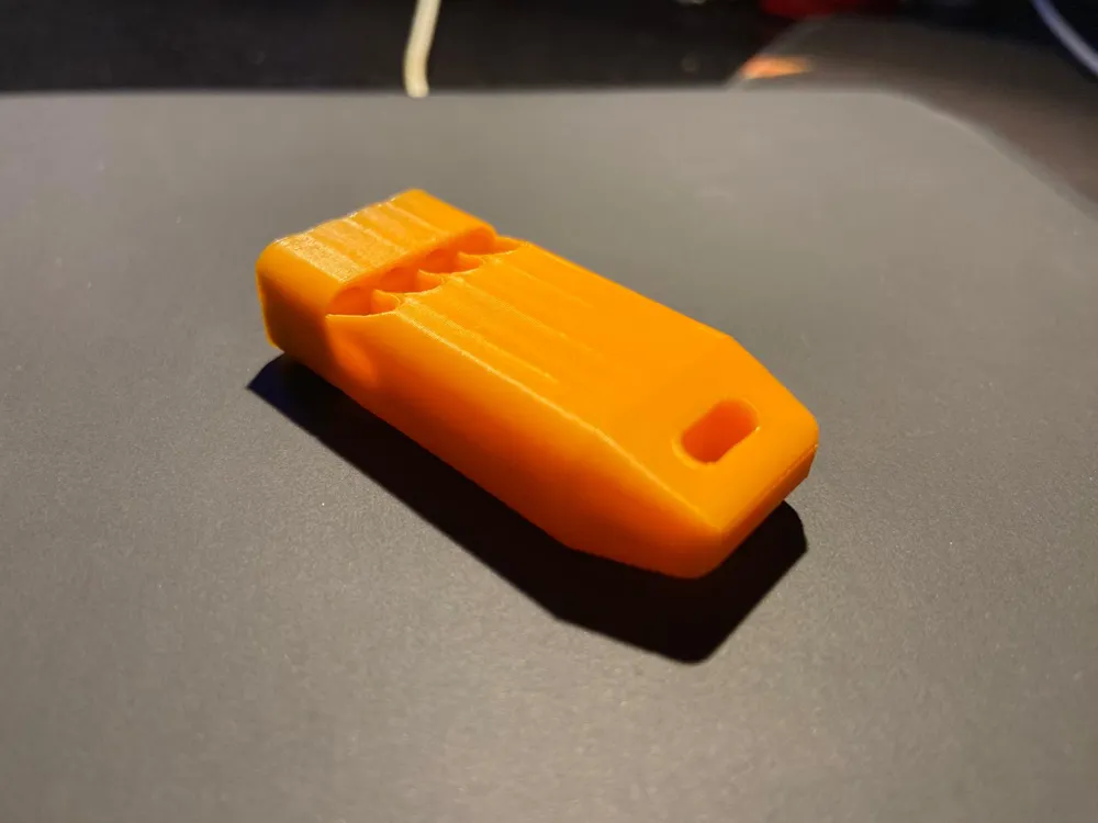 Super Loud 8 Tone Thunderstorm Whistle, photo 3 of 4 - Spinning Tops & Classic Toys, whistle 125db