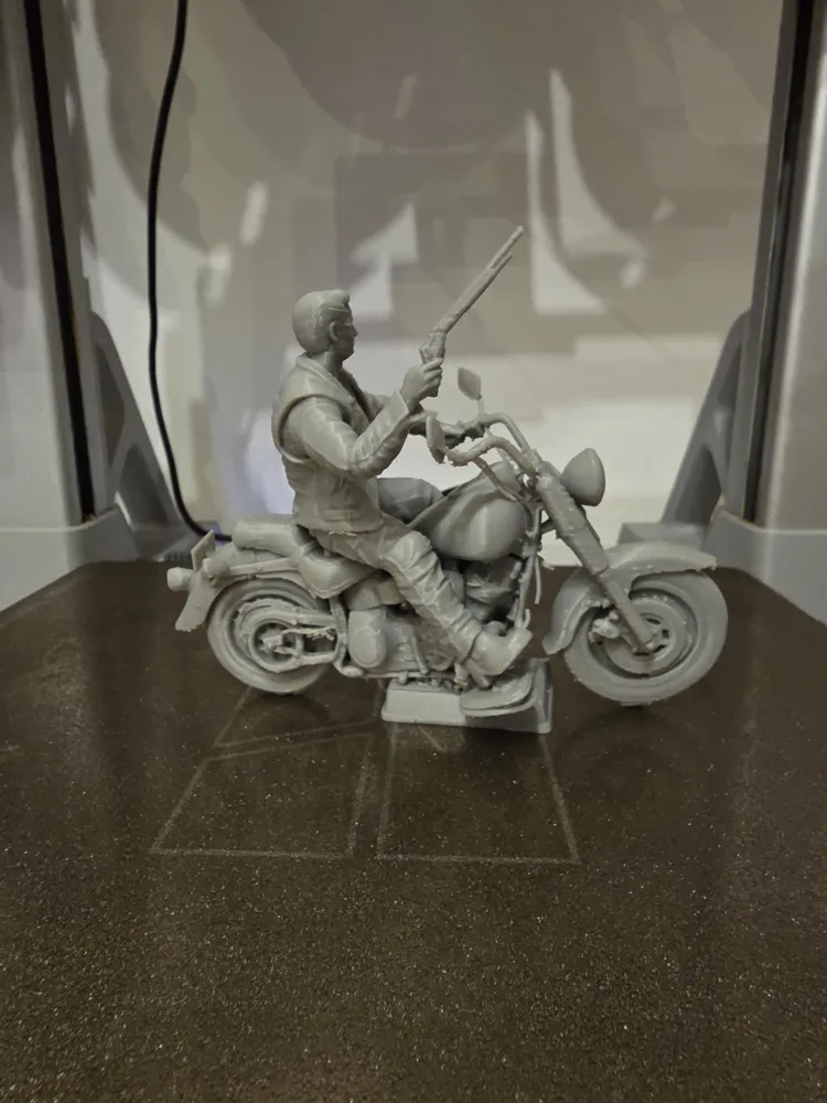 T-800 Cyberdyne Systems Model 101 on Motorcycle, photo 4 of 4 - T-800 Cyberdyne Systems Model 101 on Motorcycle Miniatures